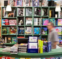Lorne Beach Books - Australia Accommodation