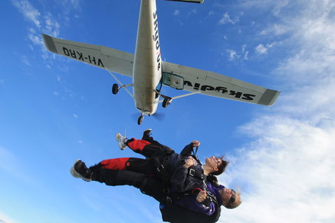 Australian Skydive - Australia Accommodation 0