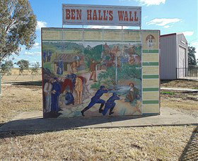 Ben Halls Wall - Australia Accommodation 0