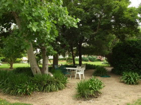 Harrow Gardens - Australia Accommodation 3