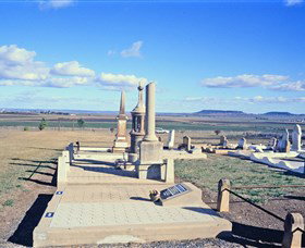 Victor Denton War Memorial - Australia Accommodation 0