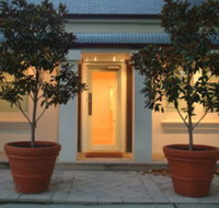 Australian Galleries - Roylston Street - Australia Accommodation