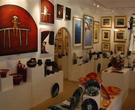 Articles Fine Art Gallery - Australia Accommodation 0