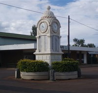 Barcaldine War Memorial Clock - Australia Accommodation