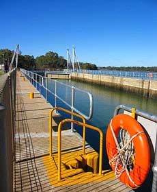Lock 10 And Weir - Australia Accommodation 1