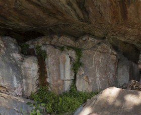 Nanguluwur Rock Art Site And Walk - Australia Accommodation 1