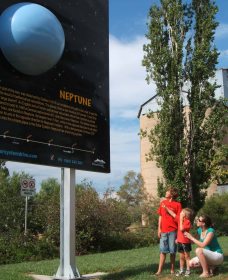 Worlds Largest Virtual Solar System Drive - Australia Accommodation 0