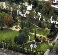 Victory Memorial Gardens - Australia Accommodation