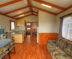 Inland Waters Holiday Parks Lake Burrendong - Australia Accommodation 6