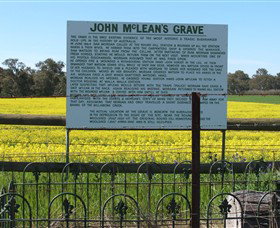 John McLeans Memorial - Australia Accommodation 0