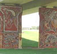 Cowra Bridge Pylons - Australia Accommodation