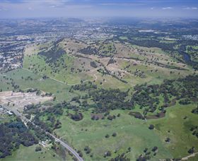 Huon Hill Parklands - Australia Accommodation 2