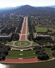 ANZAC Parade - Australia Accommodation 0