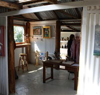 Tin Shed Gallery - Australia Accommodation