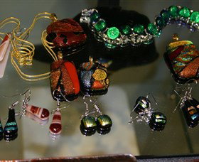 The Glass Gallery - BS Glass Art - Australia Accommodation 4
