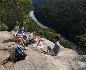 The Rock Lookout - Australia Accommodation 2