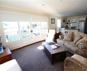 Keith Tulloch Wine - Australia Accommodation 3