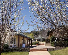 Hunter Valley Gardens Shopping Village - Australia Accommodation 2
