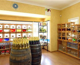 Hunter Valley Gardens Shopping Village - Australia Accommodation 4
