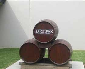 Drayton's Family Wines - Australia Accommodation 0