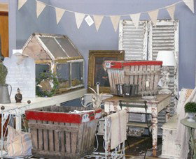 Dirty Janes Emporium - Australia Accommodation 1