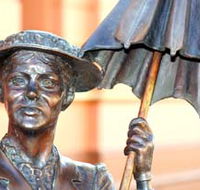 Mary Poppins Statue - Australia Accommodation