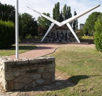 Southern Cloud Memorial - Australia Accommodation