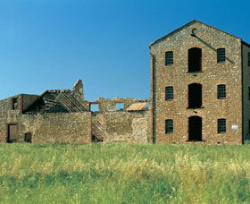 Clinchs Mill - Australia Accommodation 0