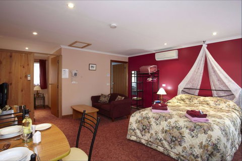 NorthEast Restawhile Bed And Breakfast - Australia Accommodation 1