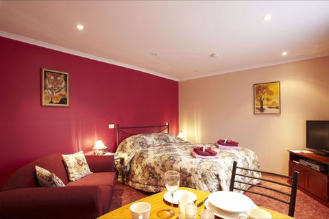 NorthEast Restawhile Bed And Breakfast - Australia Accommodation 11