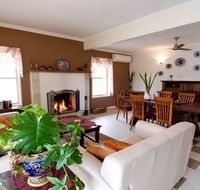 Villa Cavour Bed and Breakfast - Australia Accommodation