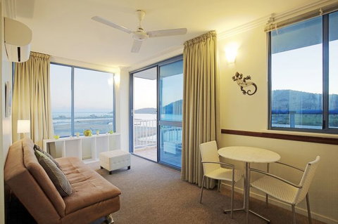 At Whitsunday Vista Resort - Australia Accommodation 1