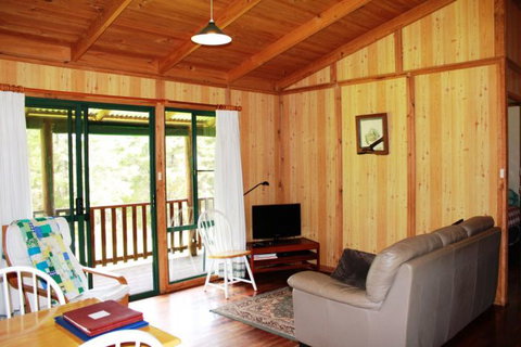 Hawke Brook Chalets - Australia Accommodation 4