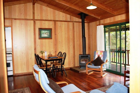 Hawke Brook Chalets - Australia Accommodation 13