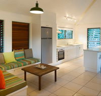 The Retreat Beach Houses - Australia Accommodation