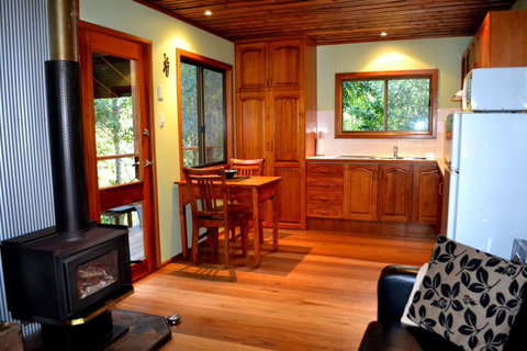 Waterfall Hideout-Rainforest Cabin For Couples - Australia Accommodation 5