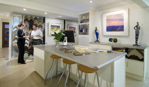 Art Nuvo Gallery - Australia Accommodation 0