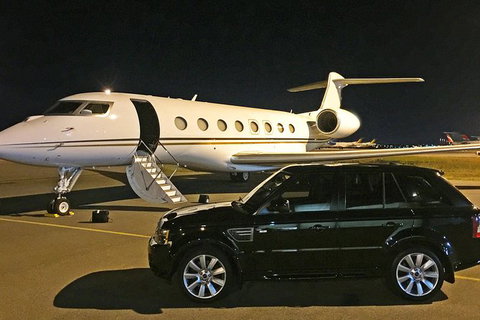 Chauffeured Airport Transfer By Luxury Vehicle - Australia Accommodation 1
