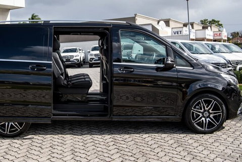 Chauffeured Airport Transfer By Luxury Vehicle - Australia Accommodation 7