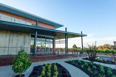 Swan River Cruise To Mandoon Estate Including Lunch At Homestead Brewery - Australia Accommodation 1
