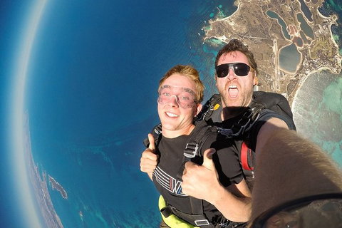Rottnest Skydive + Hillarys Ferry Package - Australia Accommodation 8