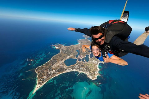 Rottnest Skydive + Hillarys Ferry Package - Australia Accommodation 7
