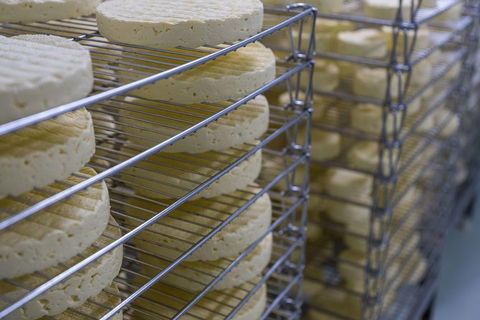 A Sommelier Guided Tour: Thursday Afternoon Wine Gin Cheese & Cocktails - Australia Accommodation 14