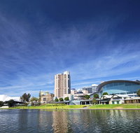 Adelaide Super Saver Adelaide City Sightseeing Tour plus Barossa Valley and Hahndorf Tour - Australia Accommodation