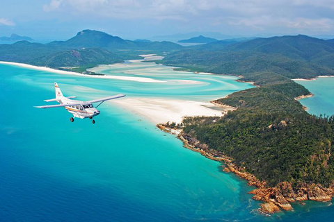 Reef And Island Scenic Flight From Airlie Beach - Australia Accommodation 10