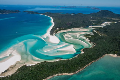 Reef And Island Scenic Flight From Airlie Beach - Australia Accommodation 8