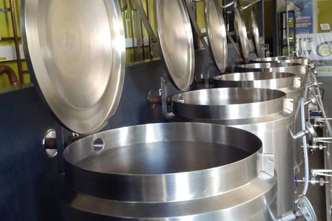 Mackay Aussie Farm & Drinks Tour - Australia Accommodation 1