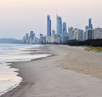 Luxury Brisbane Airport Transfers To and From Broadbeach for up to 11 ppl - Australia Accommodation