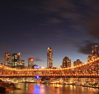 Brisbane Airport to and from Brisbane CBD for 7 ppl - Australia Accommodation
