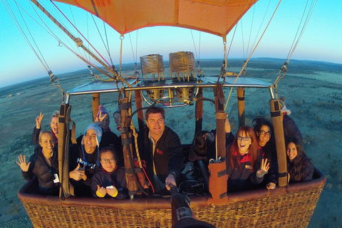 Early Morning Ballooning In Alice Springs - Australia Accommodation 3